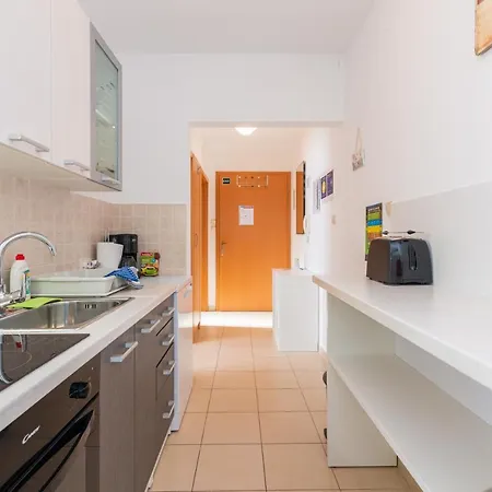 Mimoza 7 For 4 Apartament